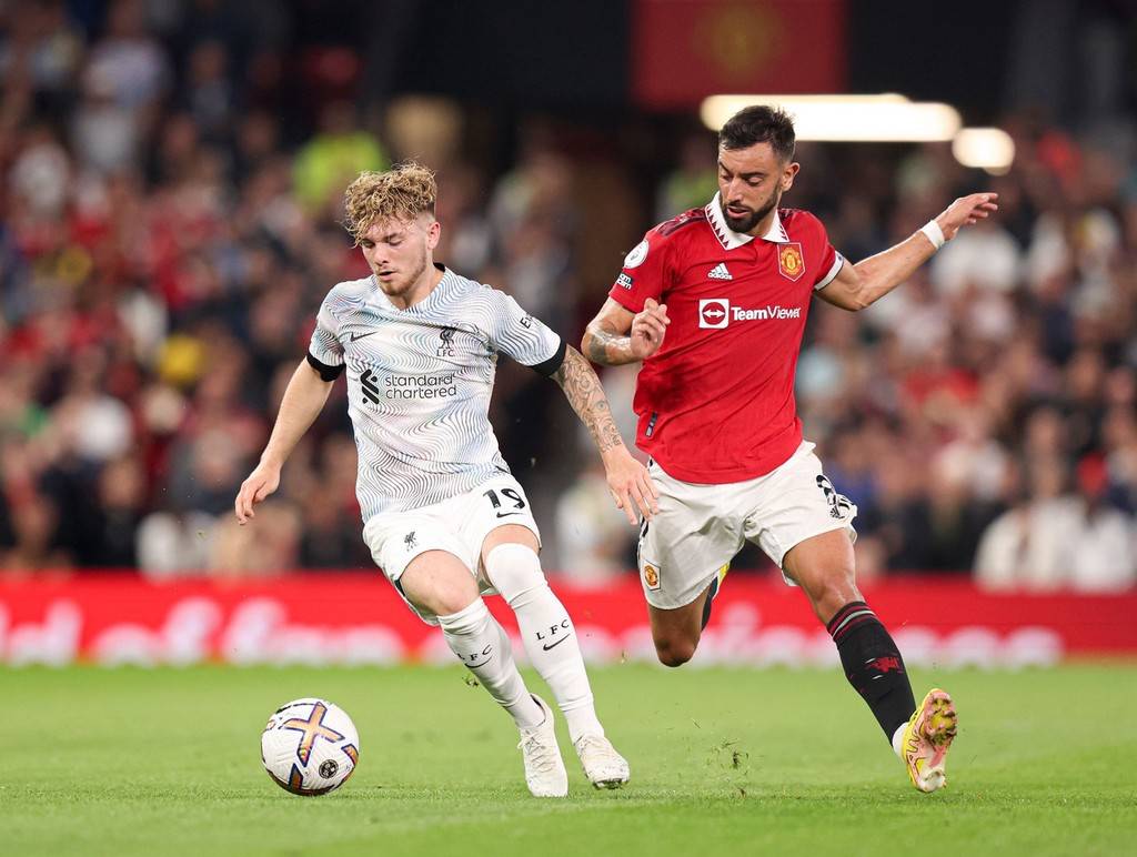 尽管他的身 尽管他的身