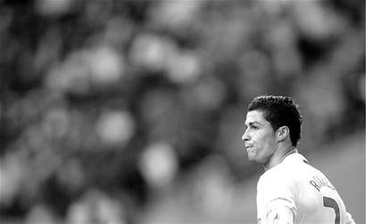 他接受了针 他接受了针