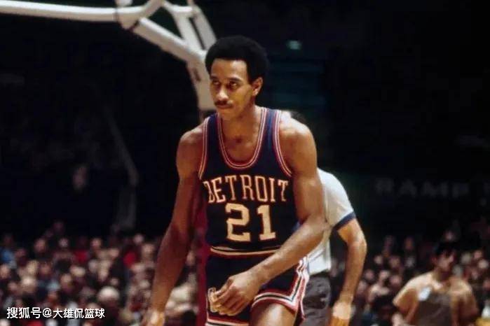 使球员更谨 使球员更谨