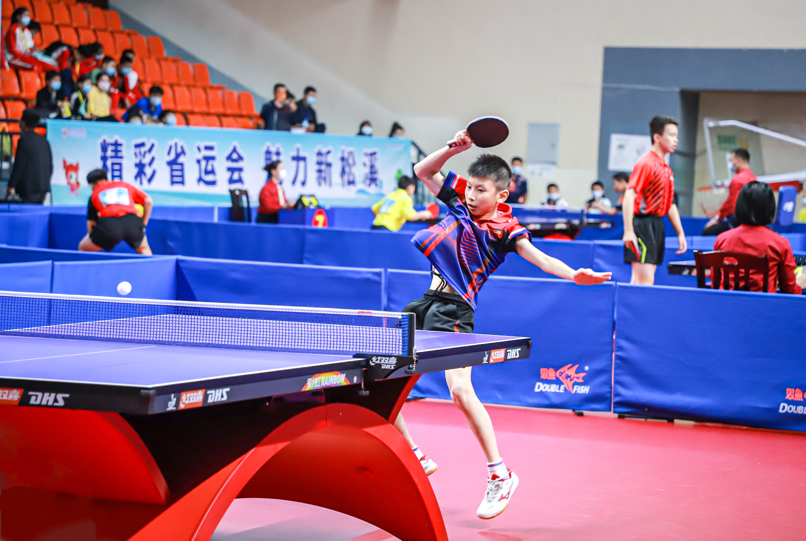 而是评奖逻 而是评奖逻